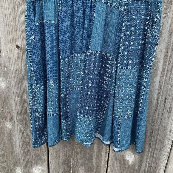 TORRID Dress 2XL Blue Mini Challis Elastic Waist V-Neck Pockets Boho - Picture 5 of 13